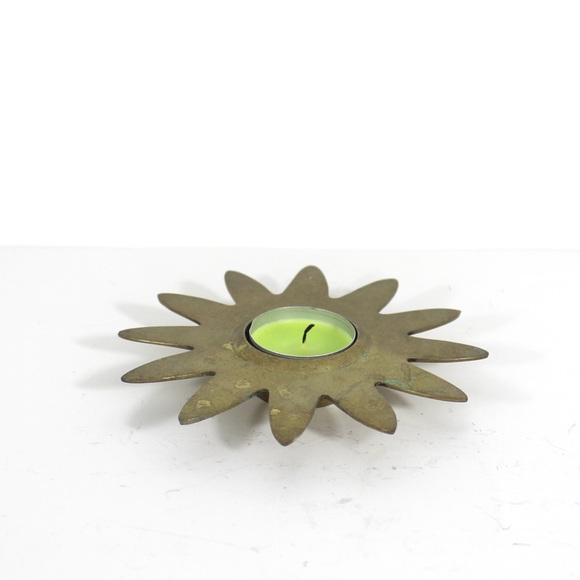 Mid Century Modern Brass Starburst Candle Holder, Sun Shaped Tea light Tealight - Picture 3 of 6